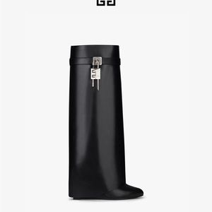 2022 new Givenchy boots worn 3 times. Box included small wear on bottom leather